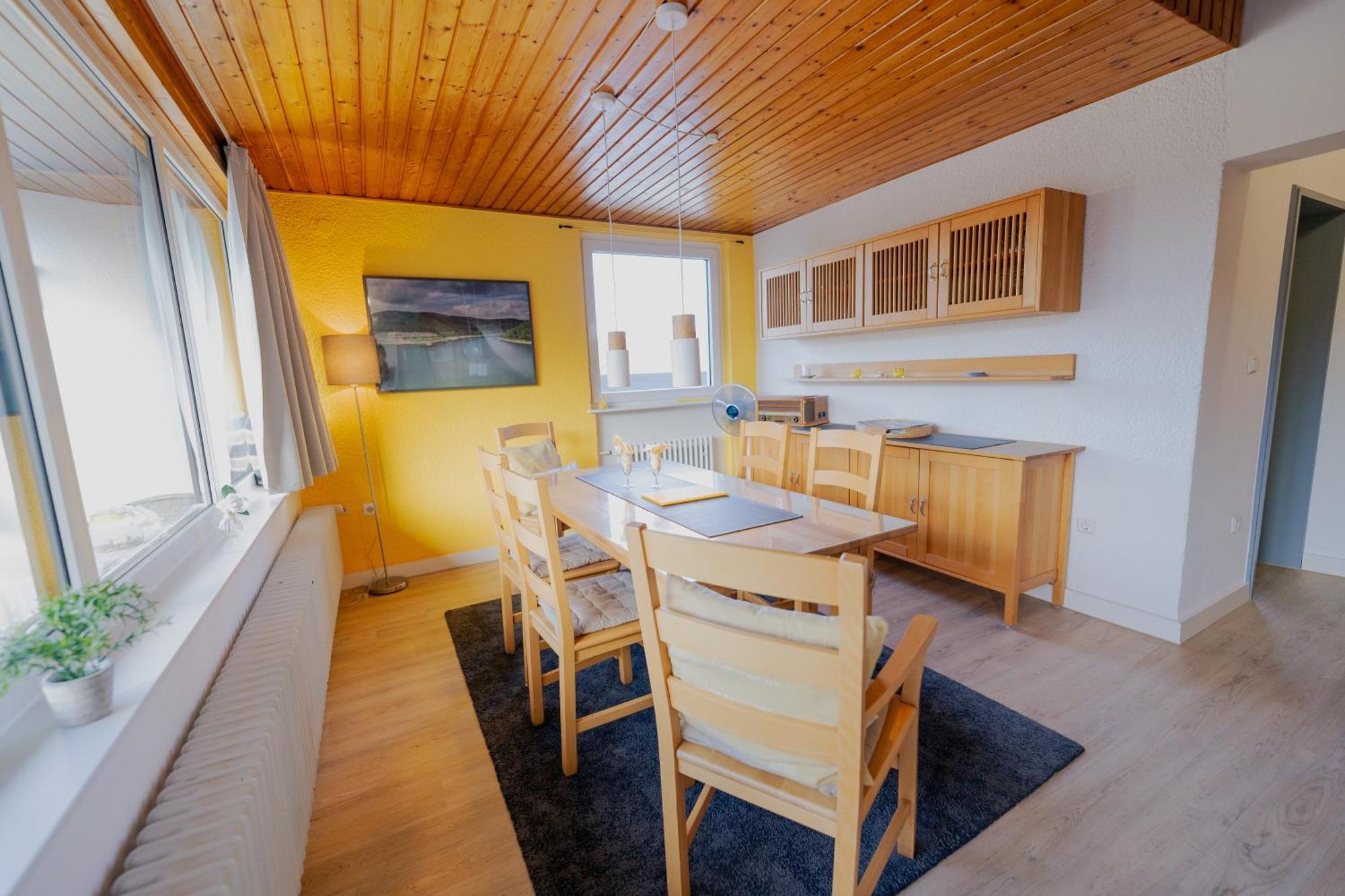 Hemfurth-Edersee Ferienhaus Schoene Aussicht Ferienwohnung Gelb מראה חיצוני תמונה