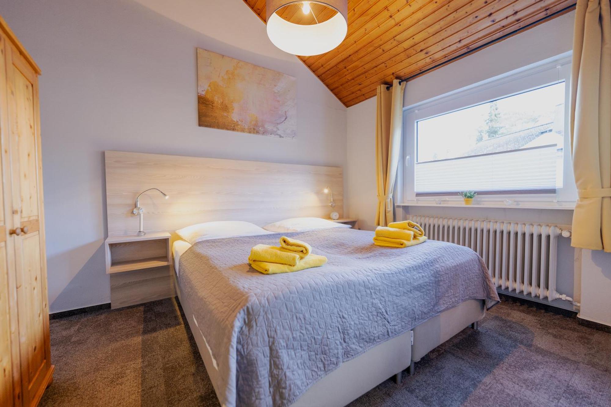 Hemfurth-Edersee Ferienhaus Schoene Aussicht Ferienwohnung Gelb מראה חיצוני תמונה
